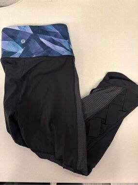 lululemon athletica Black Leggings with Blue Geometric Waistband